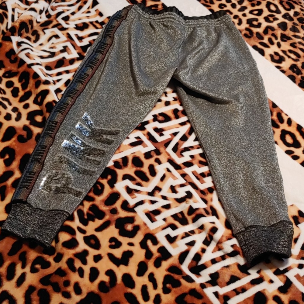 Victoria Secret PINK Skinny Joggers! - Picture 5 of 7